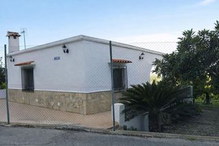 Chalet en venta en Pego