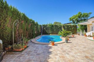 Casa en venta en La Siesta - El Salado - Torreta en Torrevieja