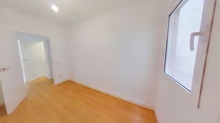 Piso en venta en El Raval - Safaretjos en Santa Coloma de Gramanet