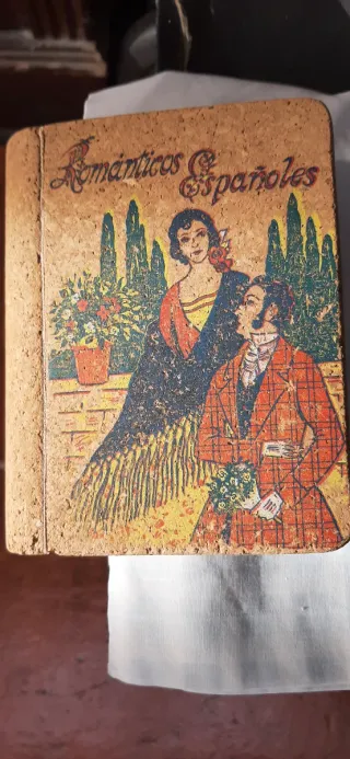 Caja libro antiguo Románticos Españoles