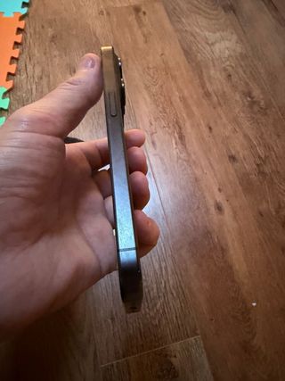 iPhone 15 Pro Negro Titanio 256GB