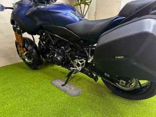 Yamaha Niken GT Trike Azul/Negro