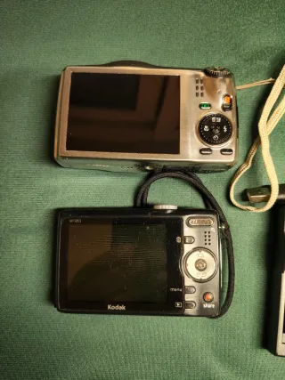 Cámara Fujifilm F770EXR + Kodak 1063M