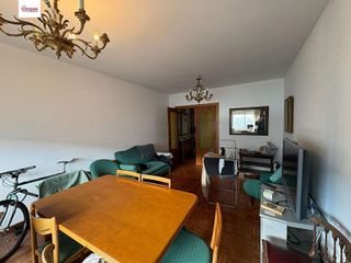 Piso en venta en Plaza España - Villa Pilar - Reyes Católicos - Vadillos en Burgos