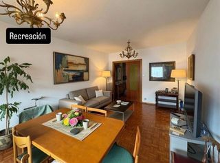 Piso en venta en Plaza España - Villa Pilar - Reyes Católicos - Vadillos en Burgos