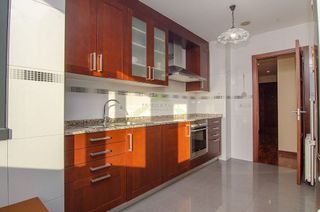 Piso en venta en Os Mallos - San Cristóbal en Coruña (A)