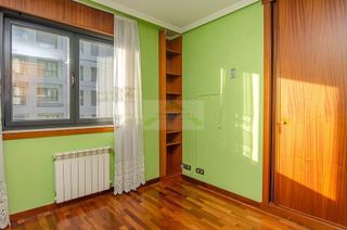 Piso en venta en Os Mallos - San Cristóbal en Coruña (A)