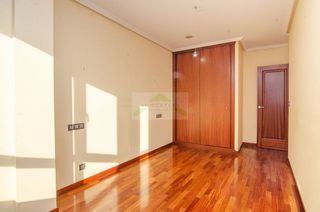 Piso en venta en Os Mallos - San Cristóbal en Coruña (A)