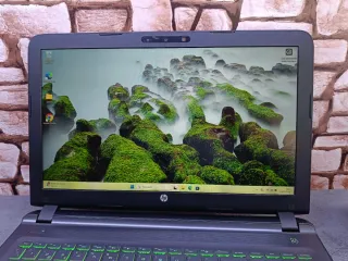 HP Gaming i7 Portátil Negro/Verde