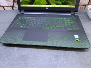 HP Gaming i7 Portátil Negro/Verde