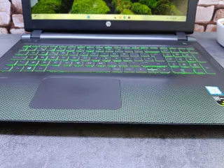 HP Gaming i7 Portátil Negro/Verde