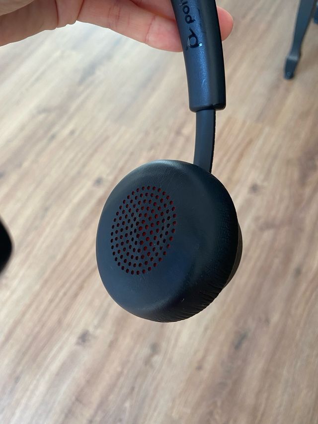 Auriculares Poly Voyager 4310 UC negro