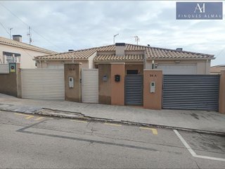 Casa adosada en venta en Nucli Urbà en Calafell