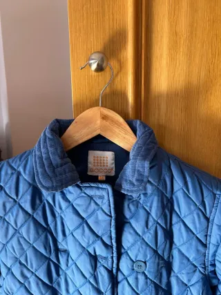 Abrigo Gocco azul acolchado talla 8