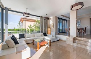 Chalet en venta en Zubia (La)