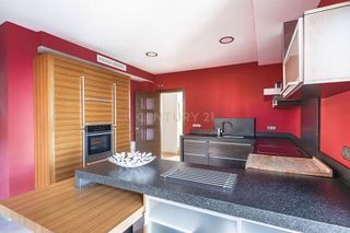 Chalet en venta en Zubia (La)