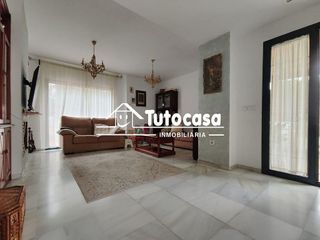 Chalet en venta en Montequinto en Dos Hermanas