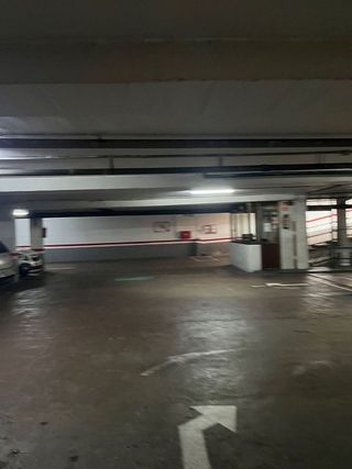 Garaje en alquiler en Santa Eulàlia en Hospitalet de Llobregat, L´