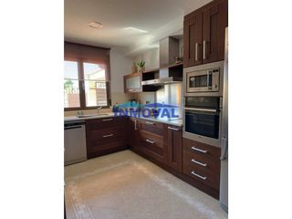 Chalet en venta en Valdepeñas