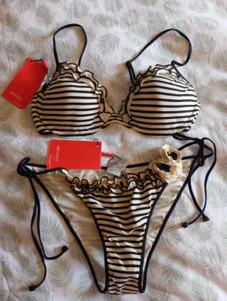Bikini Red Point rayas beige y negro