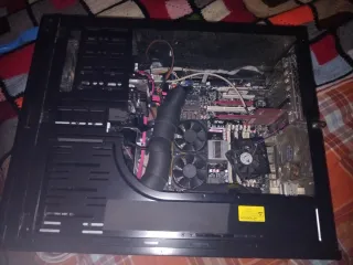 Torre PC Asus Workstation Negra