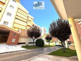 Piso en venta en Linares