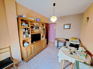 Piso en venta en Reyes en Parla