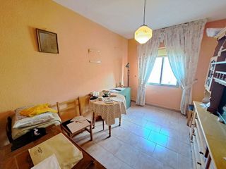 Piso en venta en Reyes en Parla