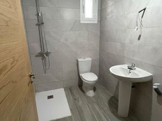 Piso en venta en Flores de Sil - La Placa en Ponferrada