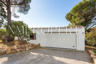 Chalet en venta en Urbanitzacions del nord en Santa Cristina d´Aro