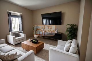 Casa adosada en venta en Ciudad Monumental en Cáceres