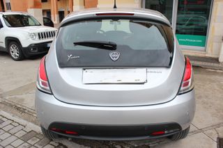 Lancia Ypsilon 2012