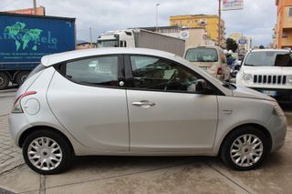 Lancia Ypsilon 2012
