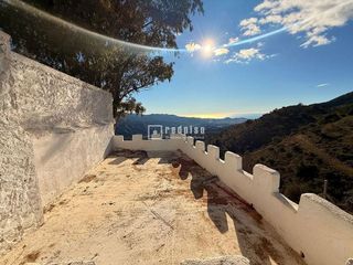 Chalet en venta en Pinares de San Antón en Málaga