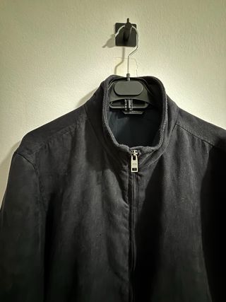 Cazadora ante Mango Hombre