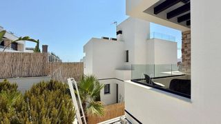 Chalet en venta en Cala de Finestrat en Finestrat
