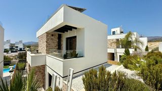 Chalet en venta en Cala de Finestrat en Finestrat