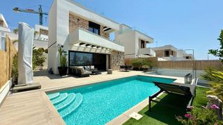 Chalet en venta en Cala de Finestrat en Finestrat