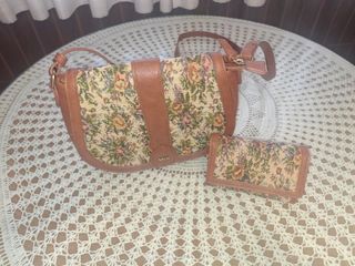 Conjunto bandolera y monedero floral Misako
