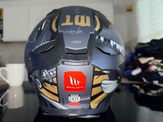 Casco MT Negro y Gris