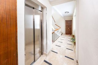 Piso en venta en Camino de Ronda - Rosaleda en Granada