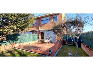 Casa pareada en venta en Tona