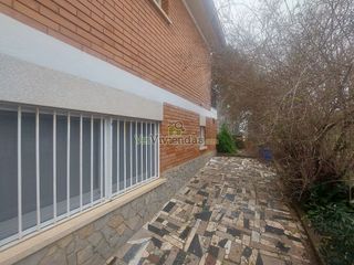 Chalet en venta en Torrelles de Llobregat