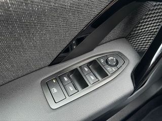 BMW X1 sDrive 18i 136cv Automático