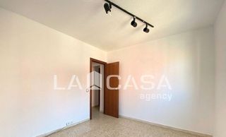 Piso en venta en Artigas - Llefià en Badalona