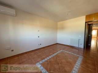 Piso en venta en Yecla