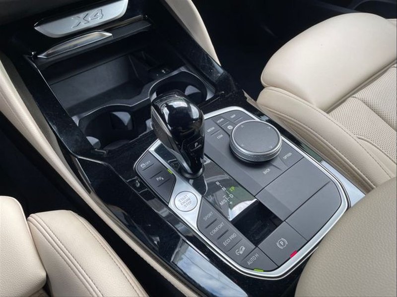 BMW X4 2023, foto 24