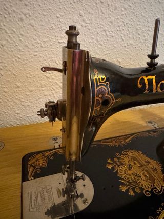 Máquina de coser antigua Naumann vintage alemana c