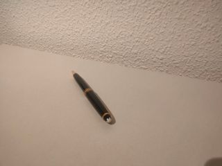 Bolígrafo Montblanc Meisterstück Negro y Oro