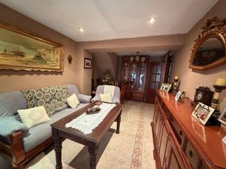 Casa en venta en Lucena